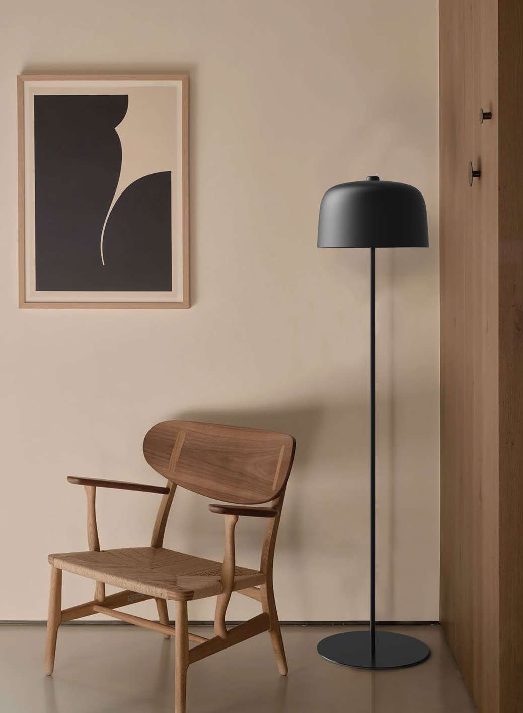Luceplan Zile floor lamp in black