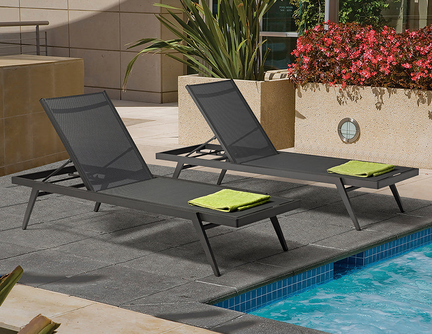Couture Jardin DIVA Chaise Lounge lifestyle