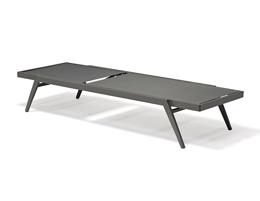 Couture Jardin DIVA Chaise Lounge lifestyle