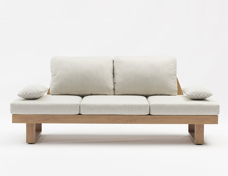 Couture Jardin WINGS Sofa lifestyle