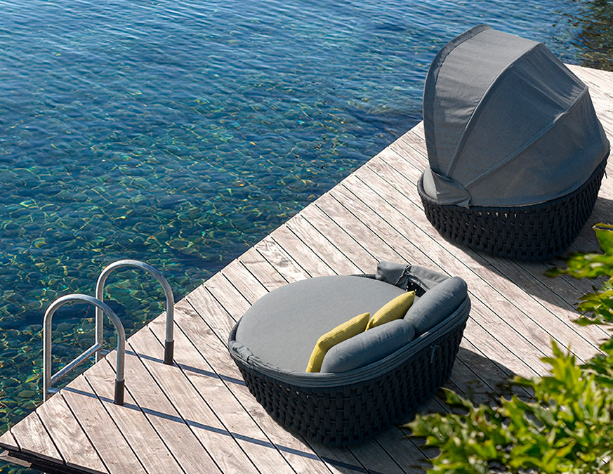 Couture Jardin HUG Daybed with Canopy lifestyle