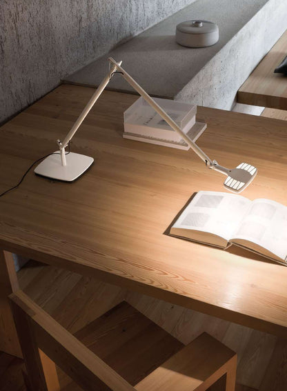 Luceplan Otto Watt Table Lamp white