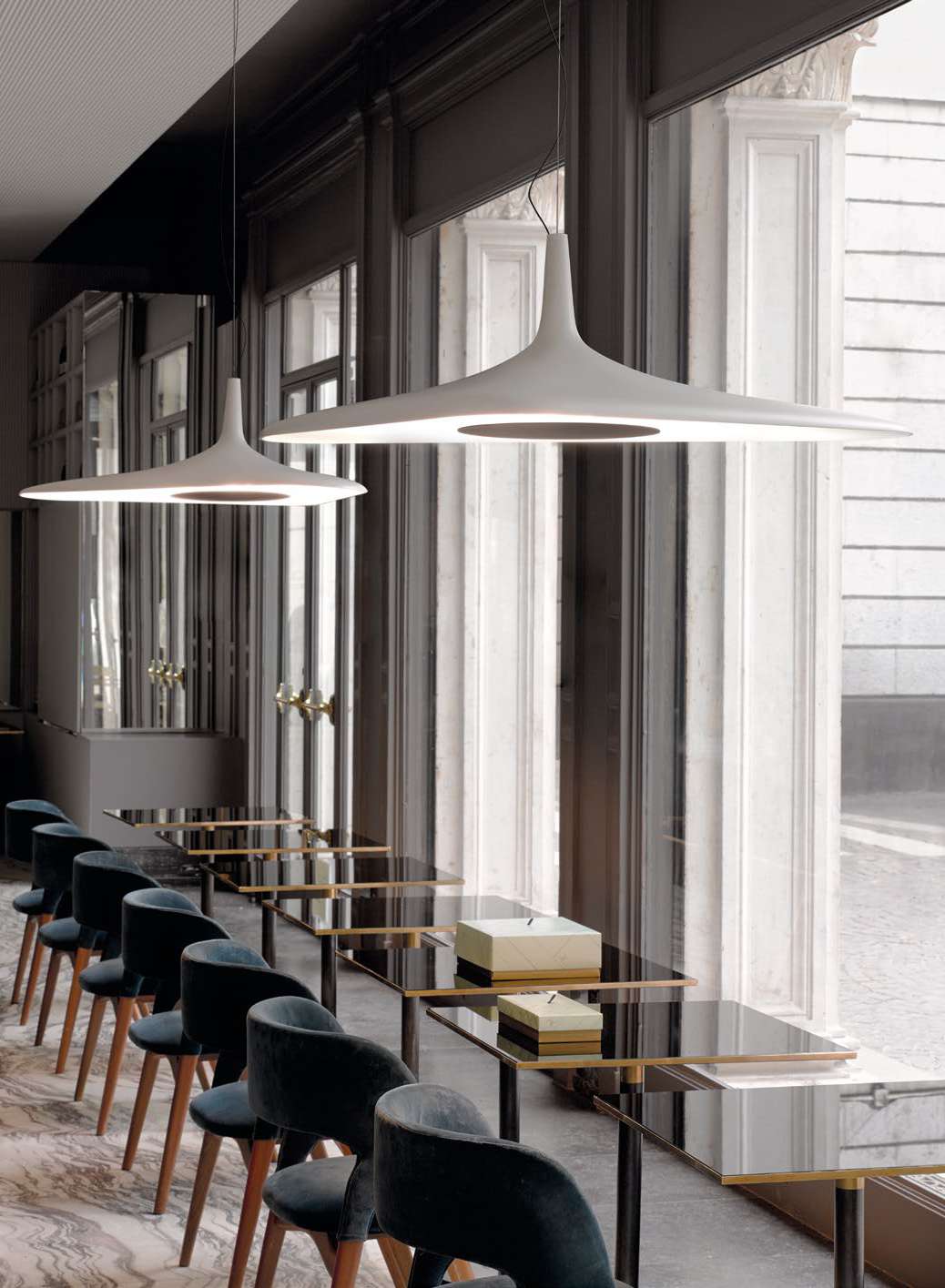 Luceplan Soleil Noir Suspension Lamp product photo