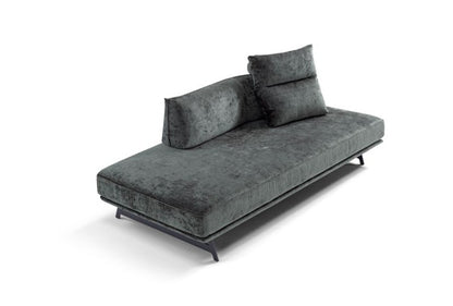 Stor smooth-base element in grey velvet with two free-standing back cushions on a metal sled base